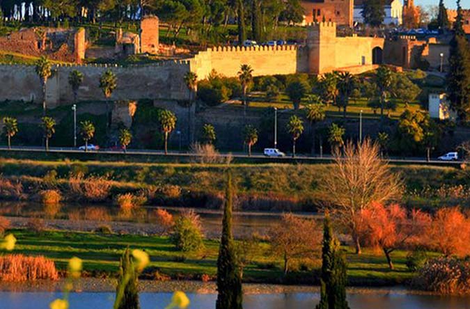 entreolivoshostal alcazaba badajoz